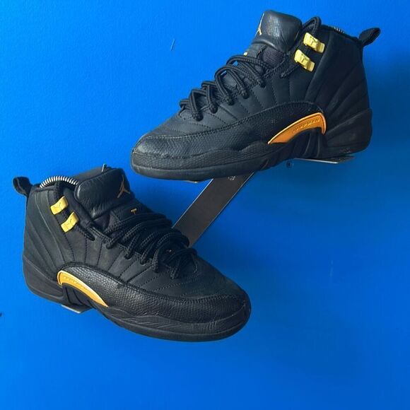 Air Jordan 12 Black Taxi Sz:4 US - Picture 1 of 6